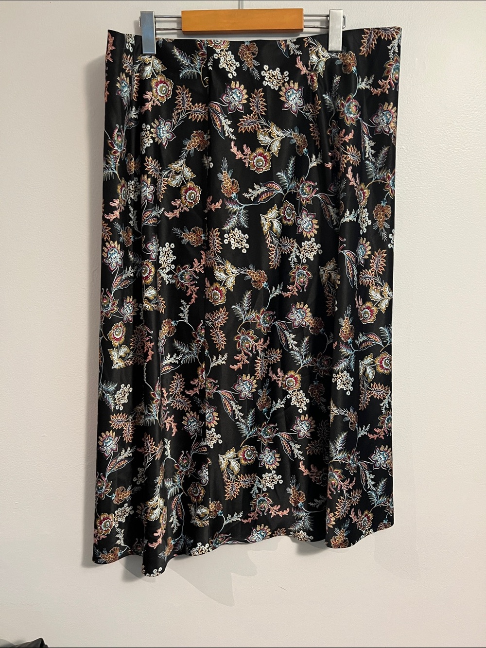 Black Satin Floral A-Line Skirt, sz 18